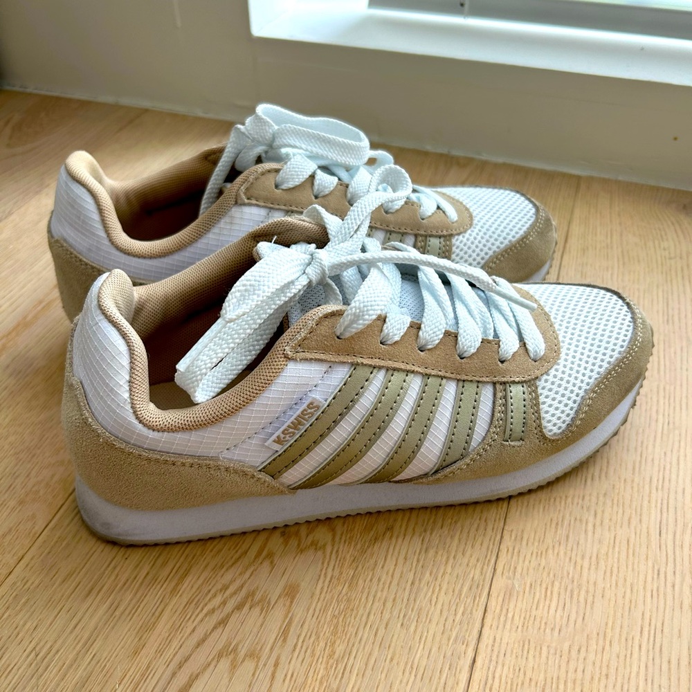 K-Swiss sneakers